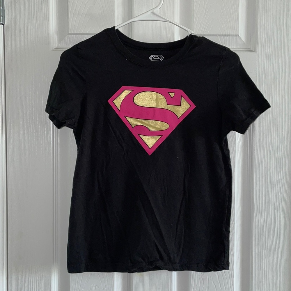 Supergirl graphic tee. Never worn